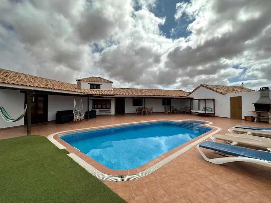 Villa With Pool In The Centre Of Fuerteventura Antigua  Dış mekan fotoğraf